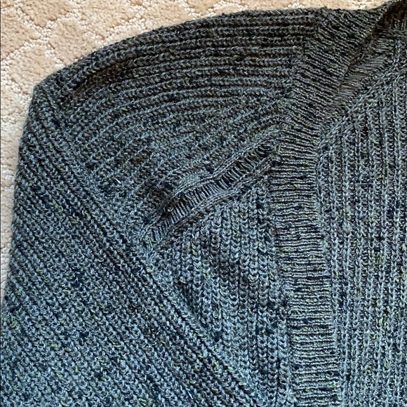 olive green American Eagle knit cardigan! - Picture 3 of 4